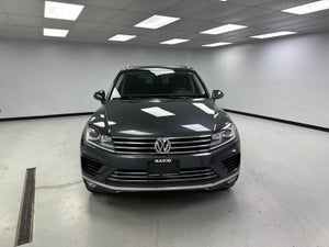2016 Volkswagen Touareg Lux