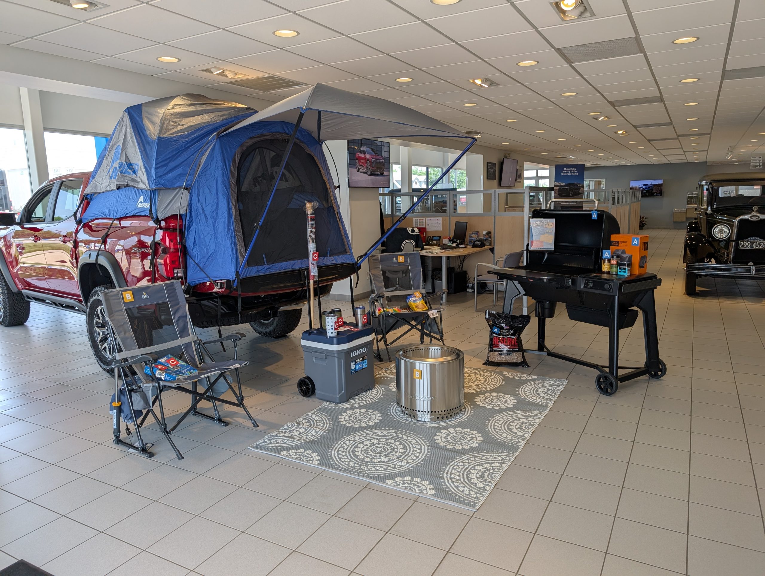 Summer themed prizes in dealership