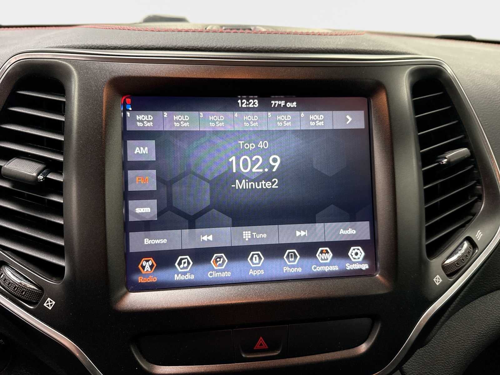 2020 Jeep Cherokee Trailhawk