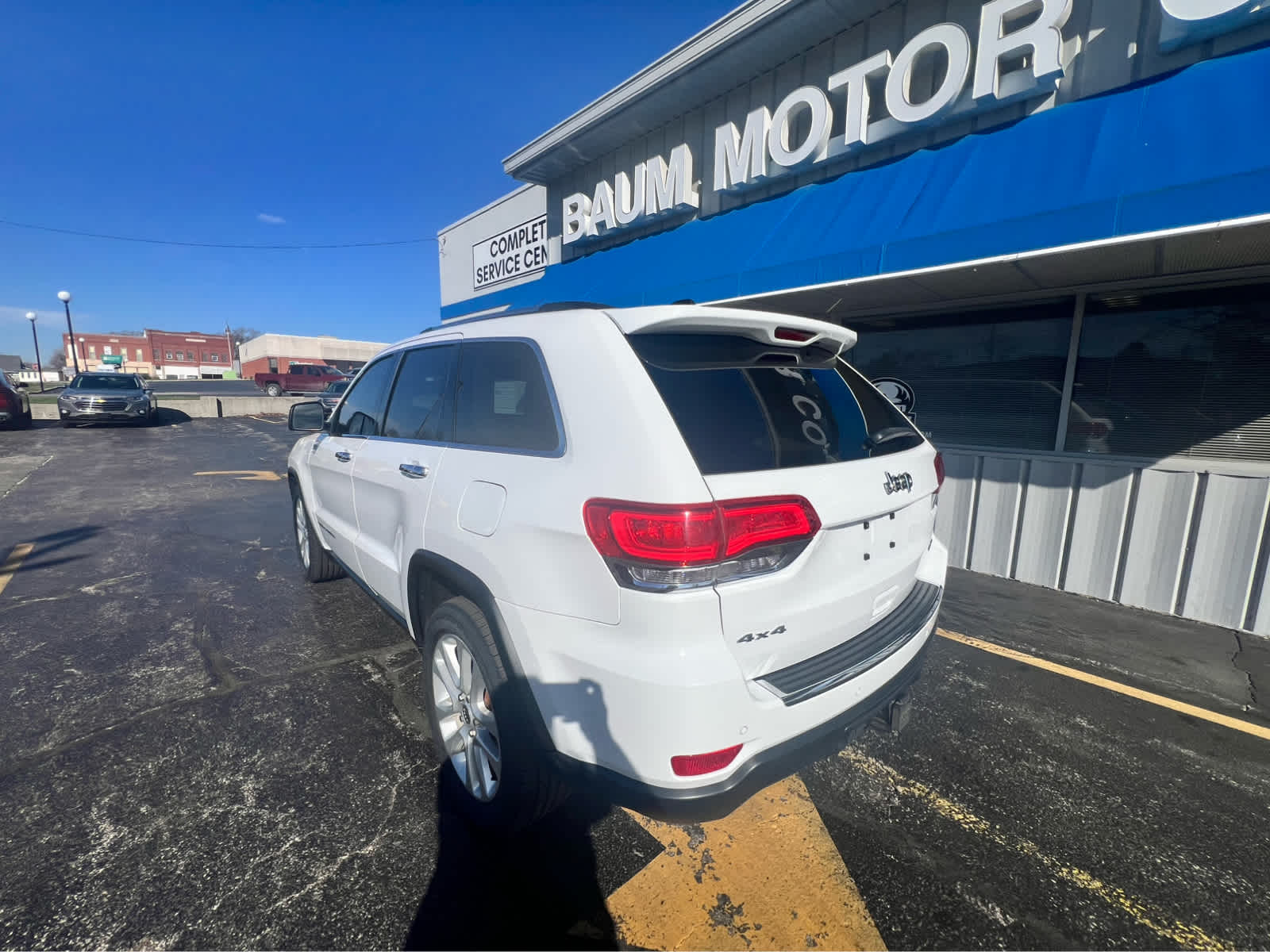 Used 2017 Jeep Grand Cherokee Limited with VIN 1C4RJFBGXHC646447 for sale in Clinton, IL