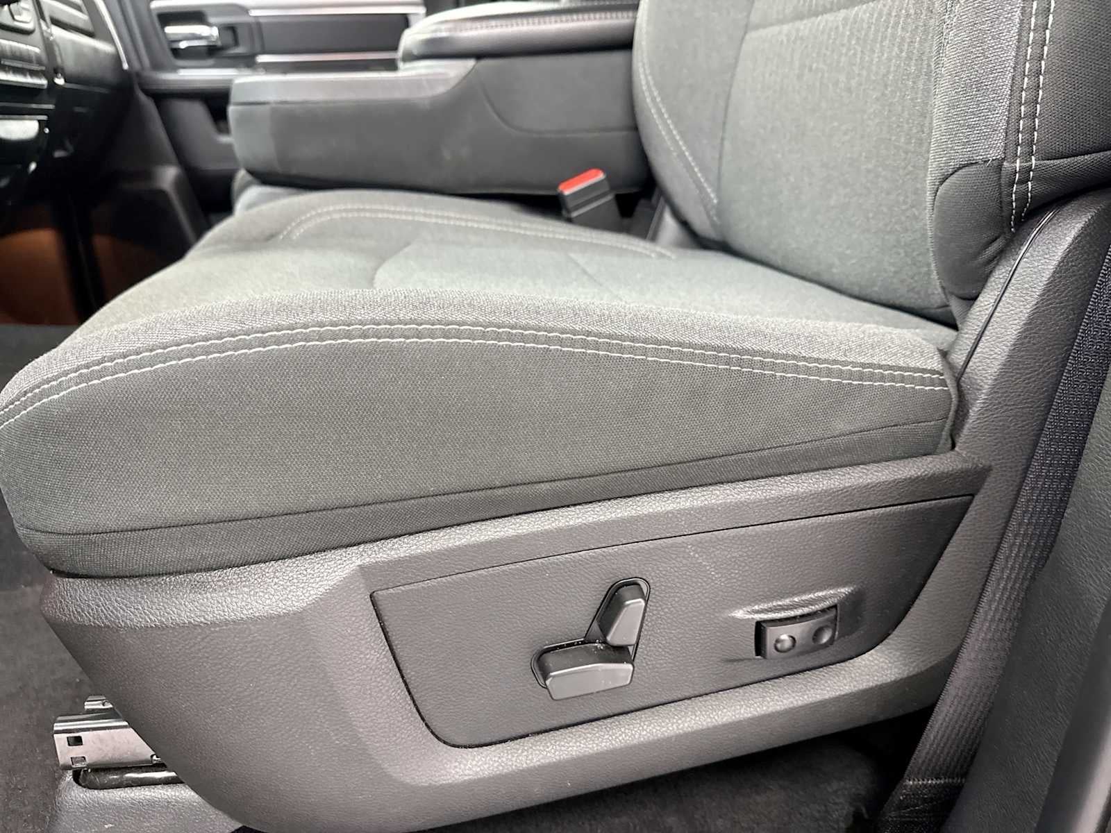 2022 RAM 1500 Classic Warlock Quad Cab 4x4 6'4" Box