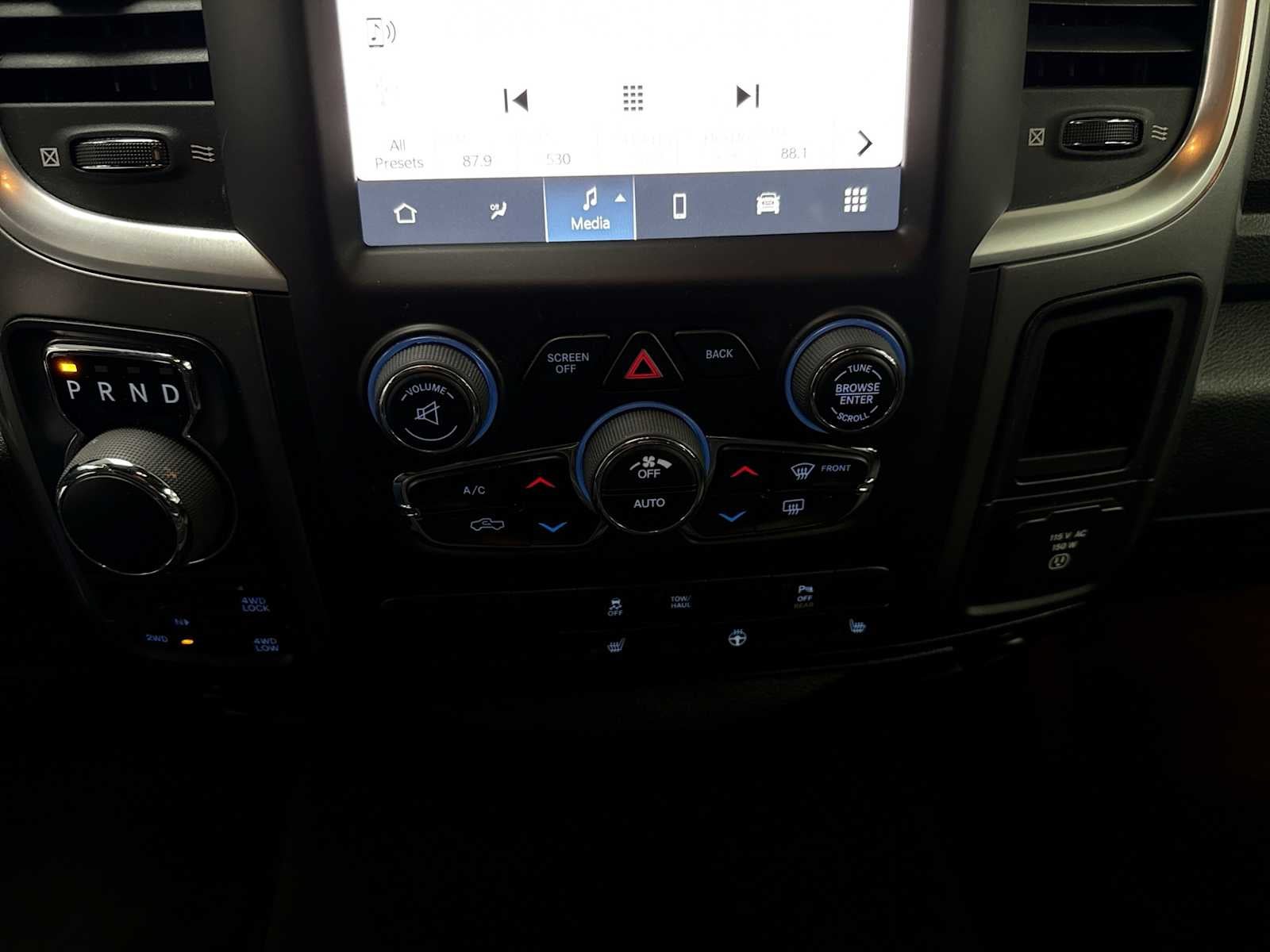 2022 RAM 1500 Classic Warlock Quad Cab 4x4 6'4" Box