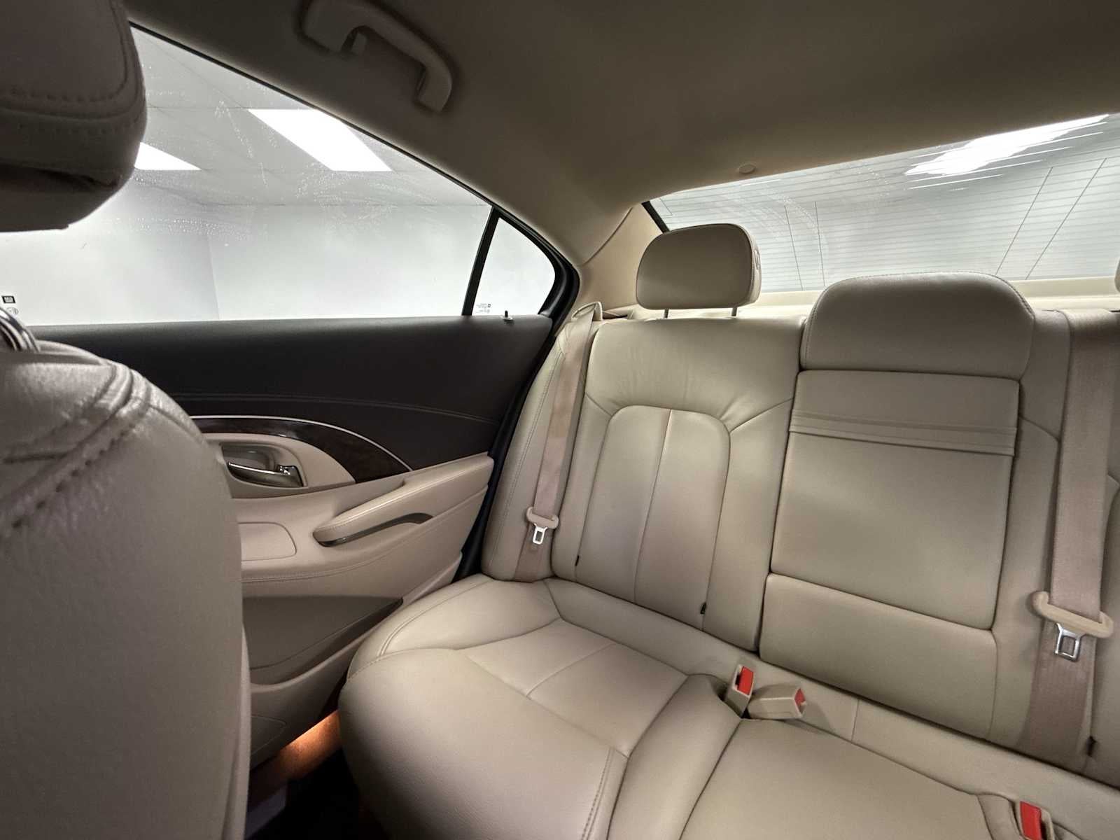 2016 Buick LaCrosse Base