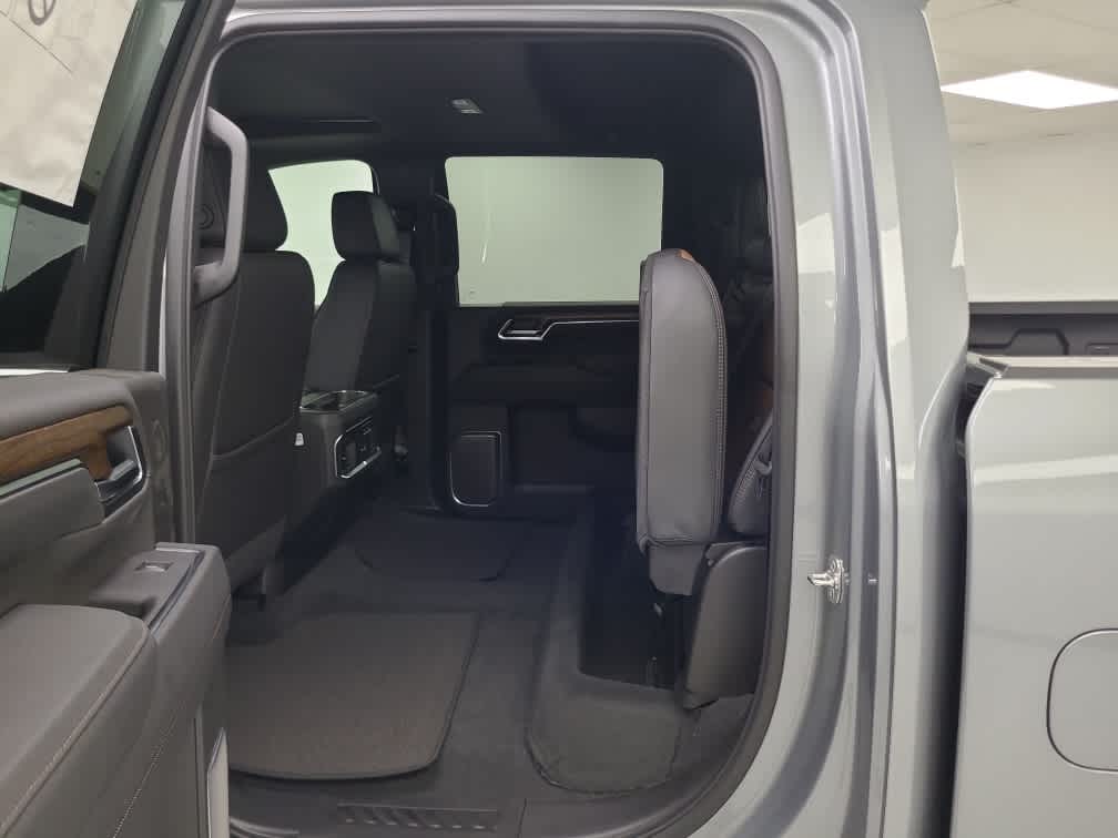 2025 Chevrolet Silverado 3500 HD High Country