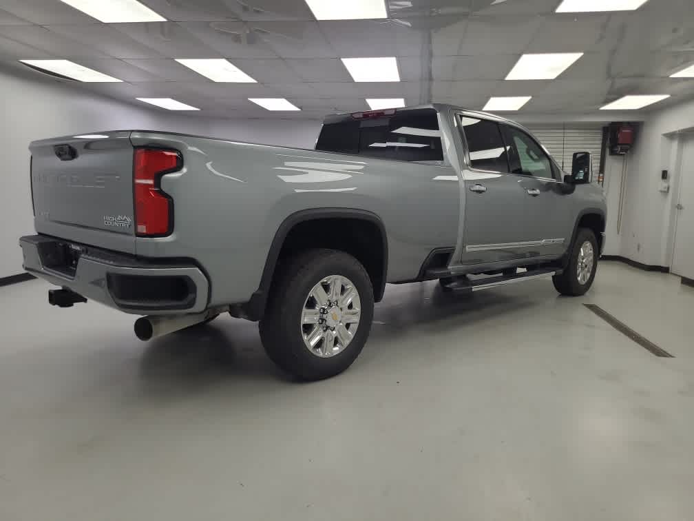 2025 Chevrolet Silverado 3500 HD High Country