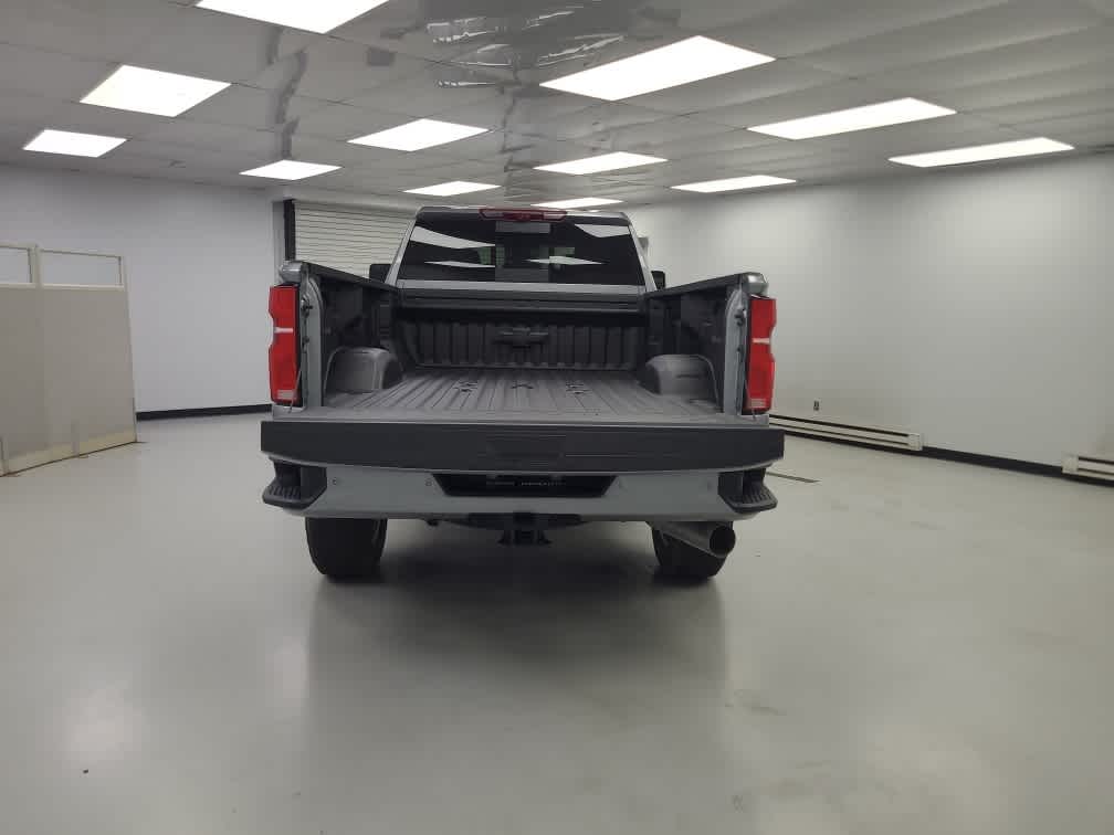 2025 Chevrolet Silverado 3500 HD High Country