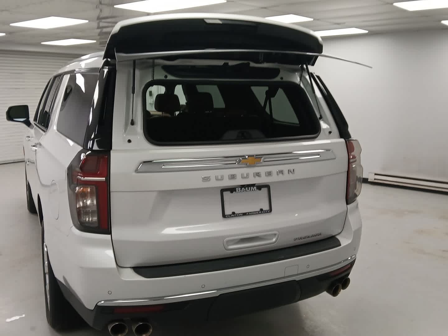 2023 Chevrolet Suburban Premier