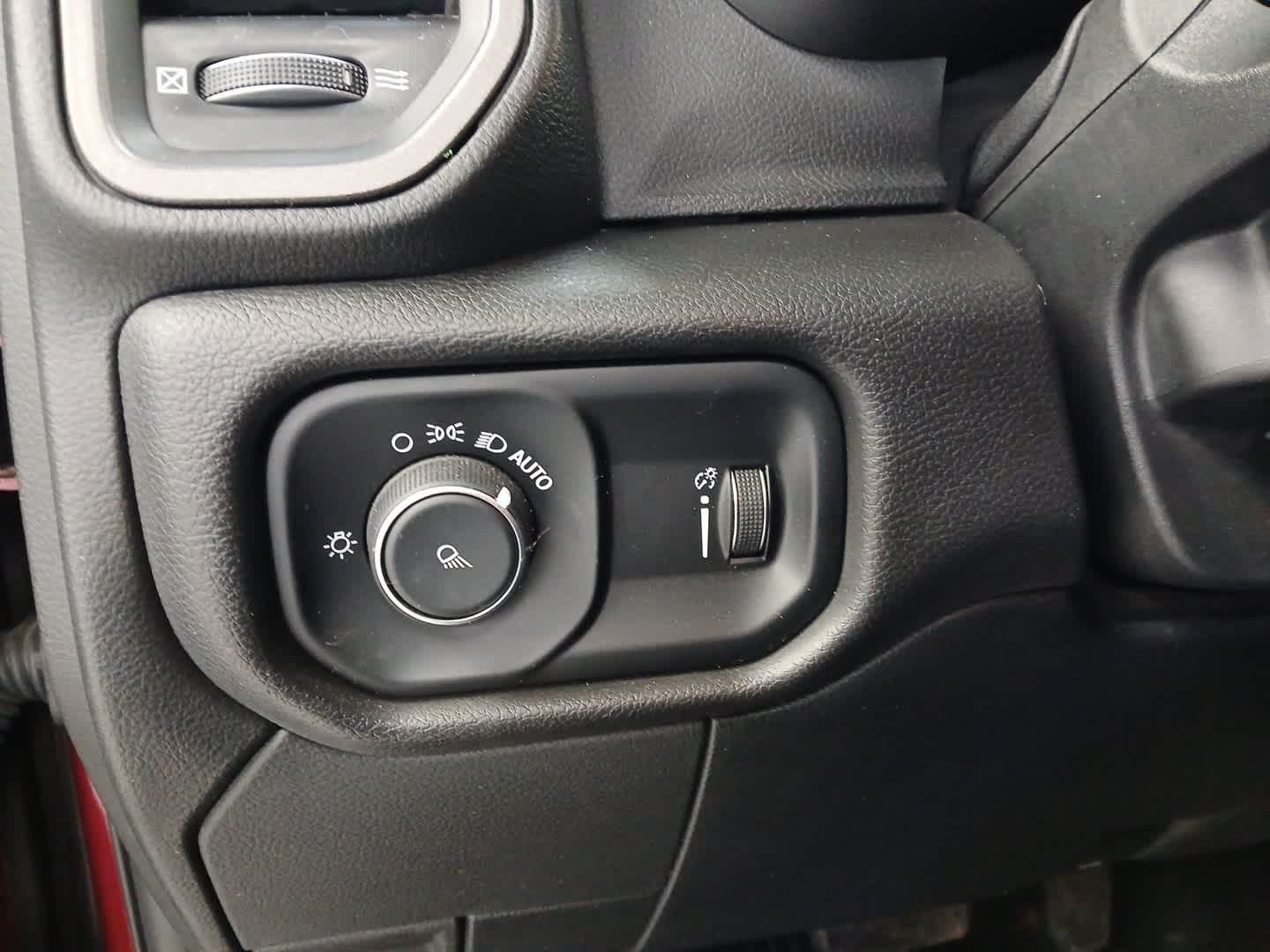 2022 RAM 2500 Tradesman Crew Cab 4x4 6'4" Box