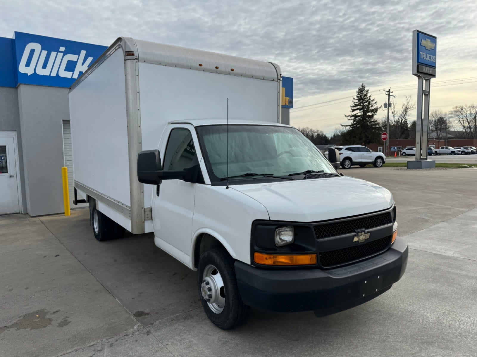 Used 2015 Chevrolet Express Cutaway  with VIN 1GB3G3CG2F1207614 for sale in Clinton, IL