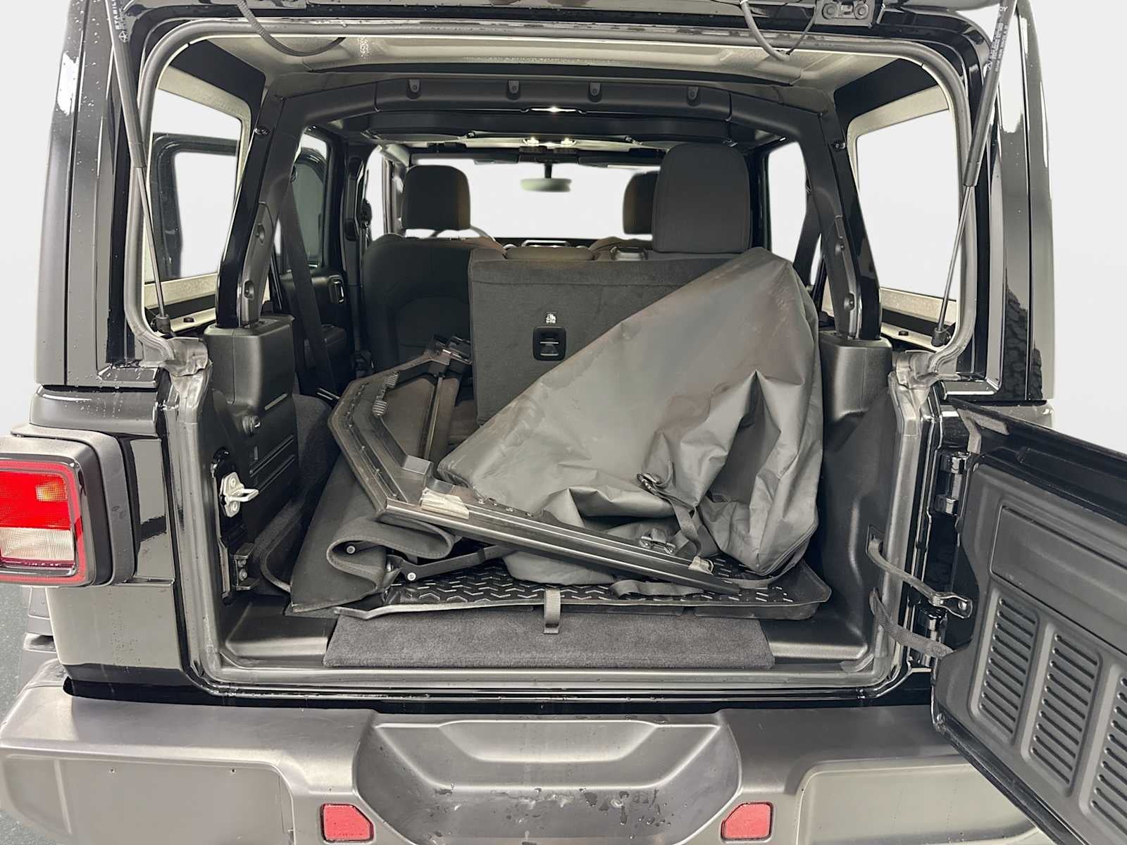 2023 Jeep Wrangler 4-Door High Tide 4x4