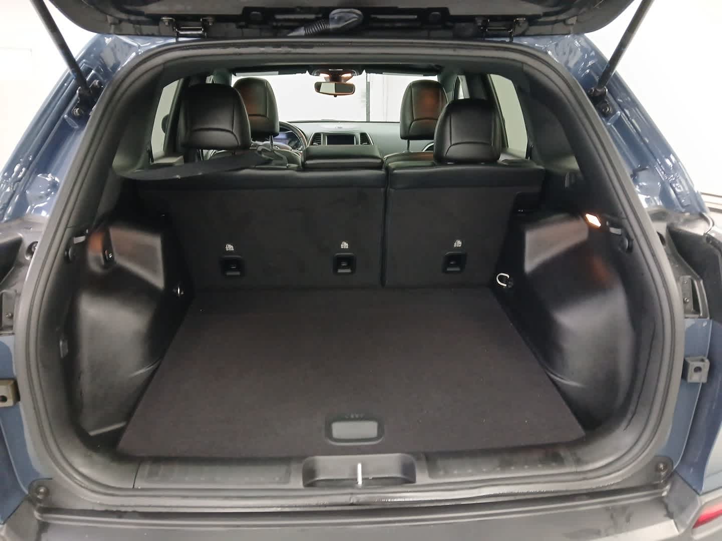 2021 Jeep Cherokee 80th Anniversary FWD