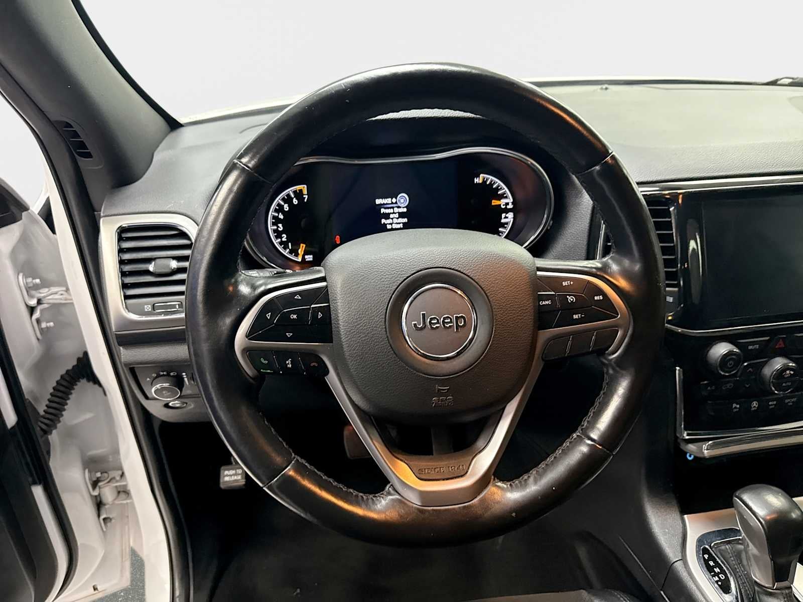 2021 Jeep Grand Cherokee Laredo X 4x4
