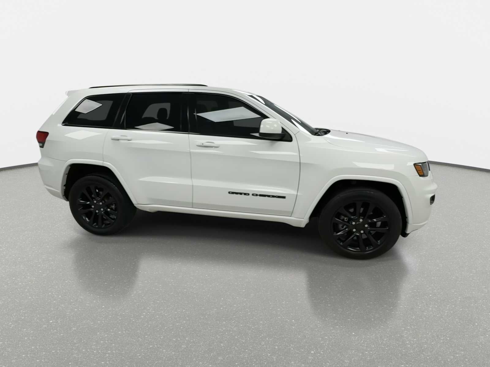2021 Jeep Grand Cherokee Laredo X 4x4