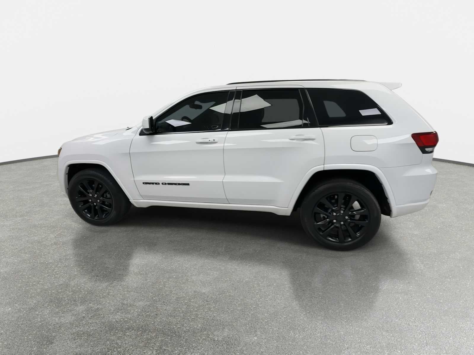 2021 Jeep Grand Cherokee Laredo X 4x4