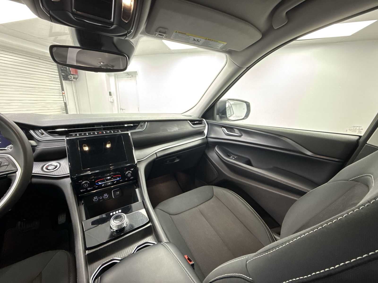 2024 Jeep Grand Cherokee Laredo 4x4