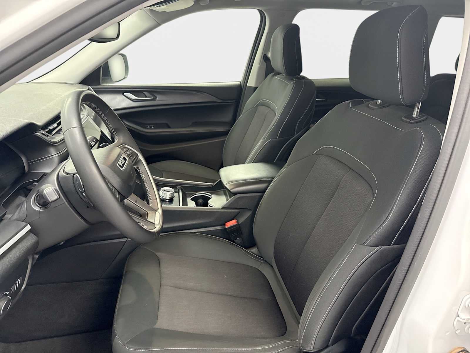 2024 Jeep Grand Cherokee Laredo 4x4