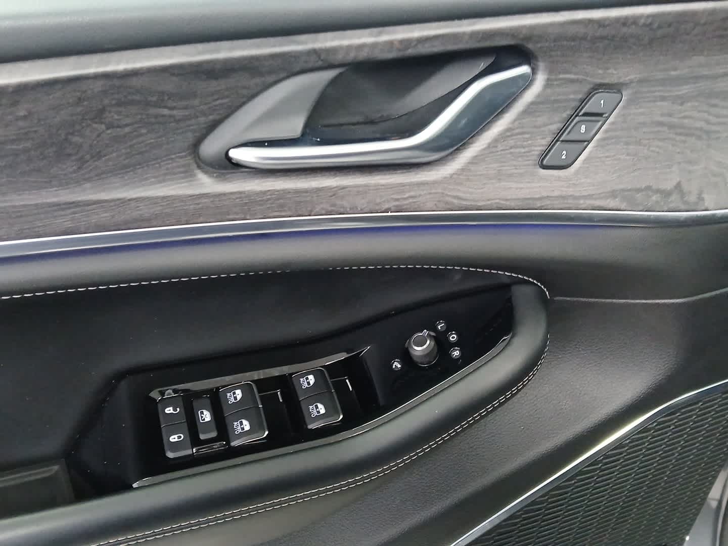 2023 Jeep Grand Cherokee L Overland 4x4