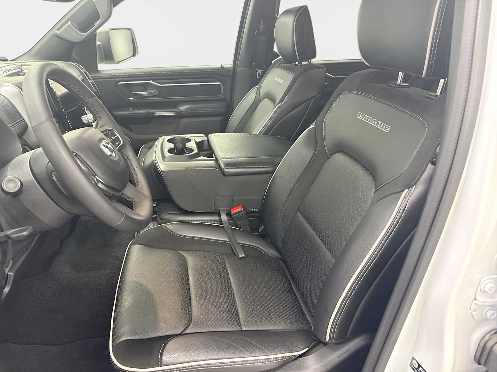 2025 RAM 1500 Laramie Crew Cab 4x4 5'7' Box