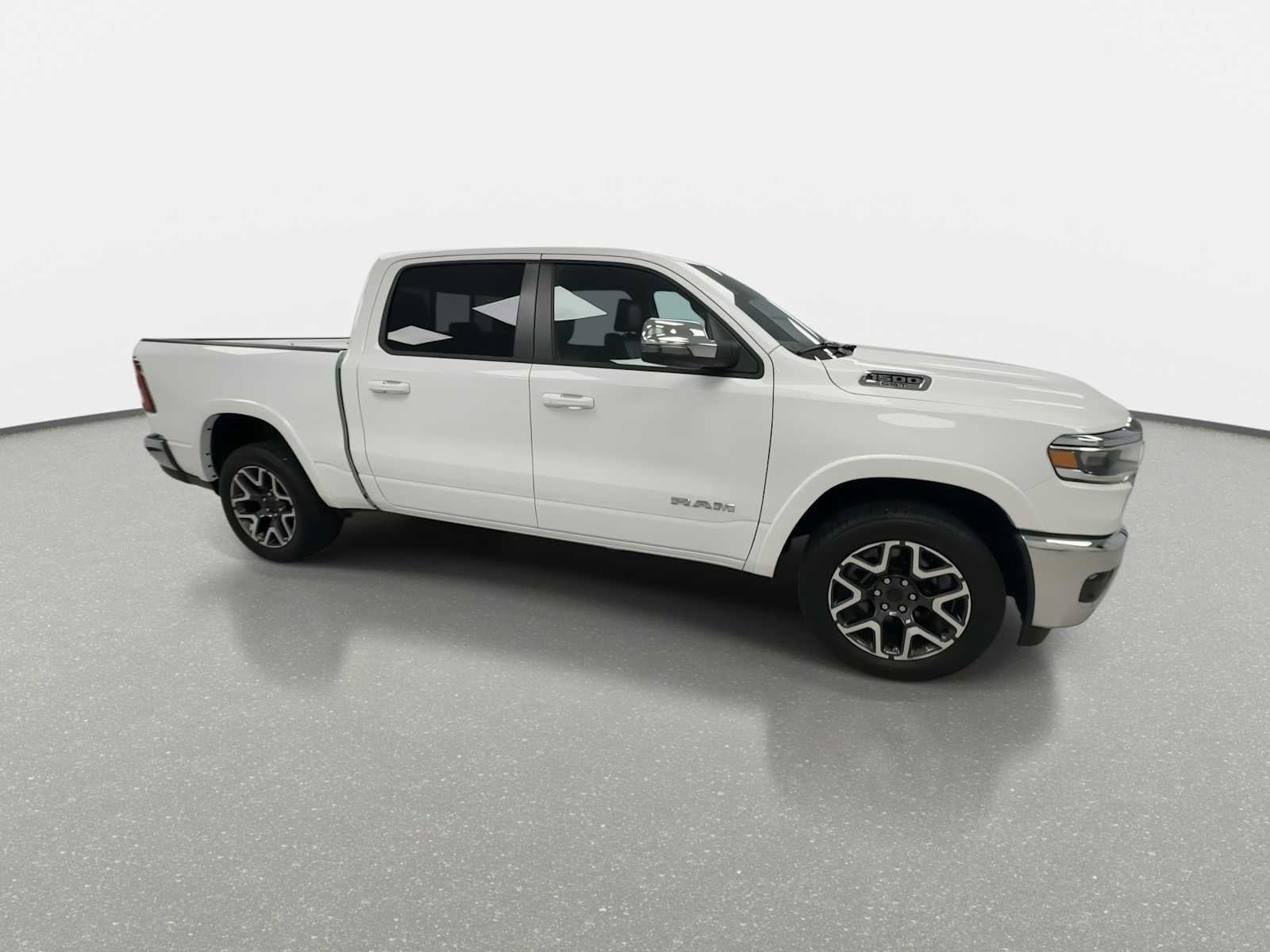 2025 RAM 1500 Laramie Crew Cab 4x4 5'7' Box