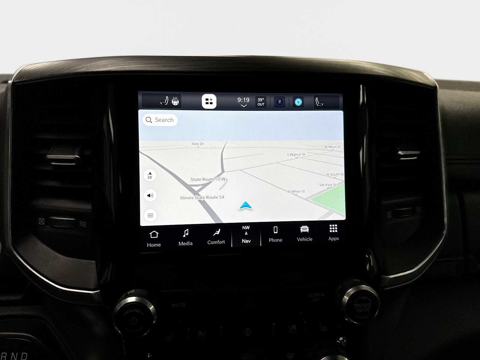 2024 RAM 1500 Laramie Crew Cab 4x4 5'7' Box