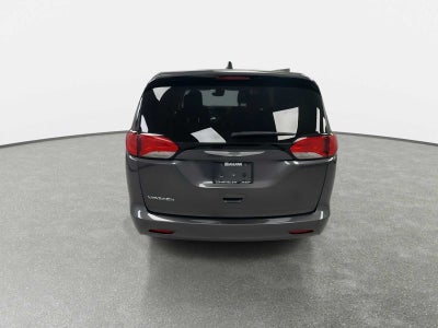 2021 Chrysler Voyager LX
