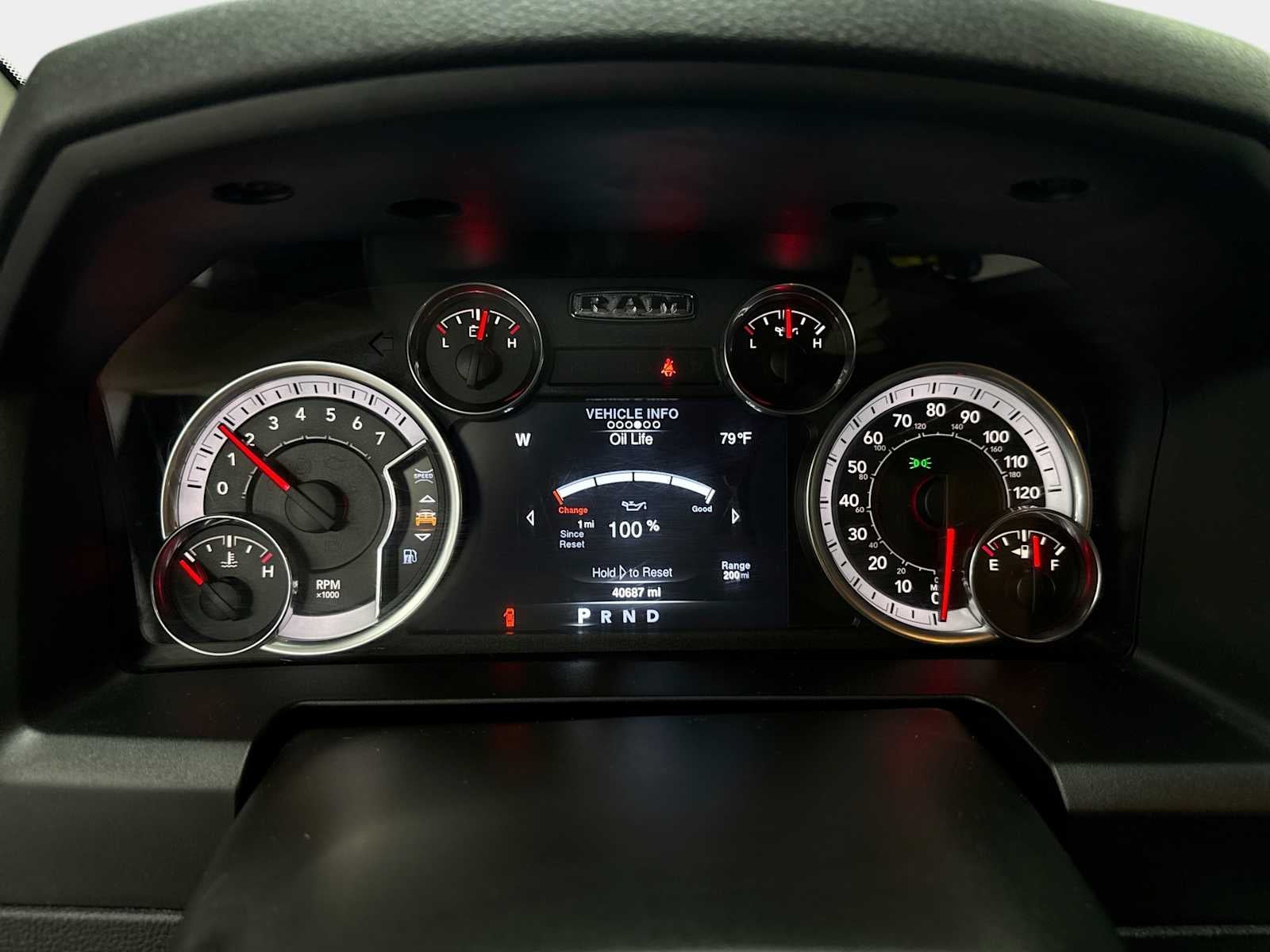 2022 RAM 1500 Classic SLT Crew Cab 4x4 5'7' Box
