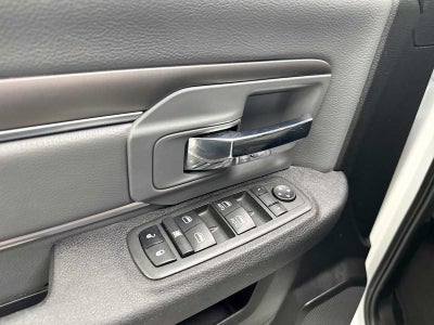 2022 RAM 1500 Classic SLT Crew Cab 4x4 5'7' Box