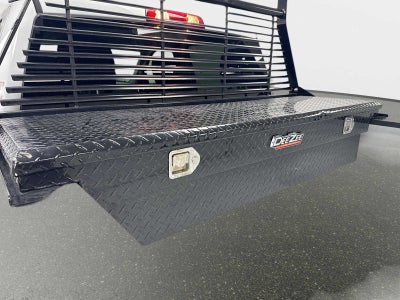 2022 RAM 1500 Classic SLT Crew Cab 4x4 5'7' Box