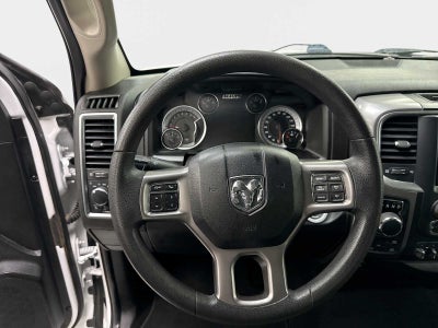 2022 RAM 1500 Classic SLT Crew Cab 4x4 5'7' Box