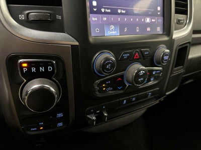 2022 RAM 1500 Classic SLT Crew Cab 4x4 5'7' Box