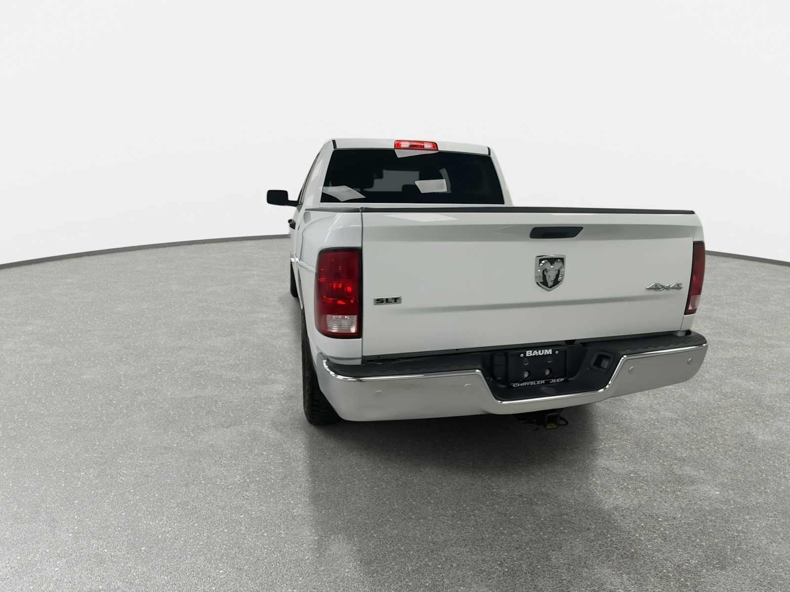 2022 RAM 1500 Classic SLT Crew Cab 4x4 5'7' Box