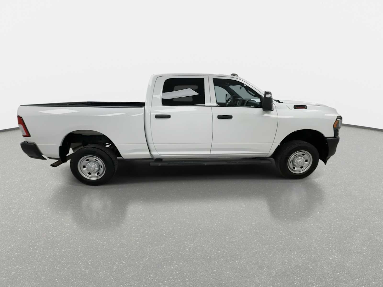 2023 RAM 2500 Tradesman Crew Cab 4x4 6'4' Box