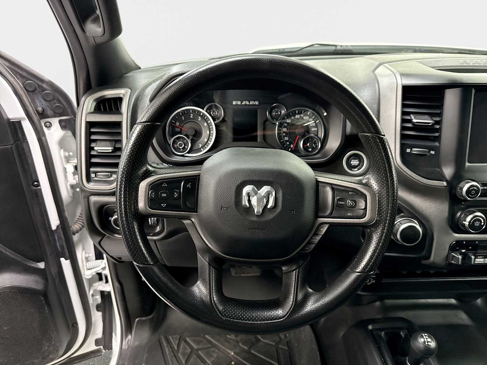 2023 RAM 2500 Tradesman Crew Cab 4x4 6'4' Box