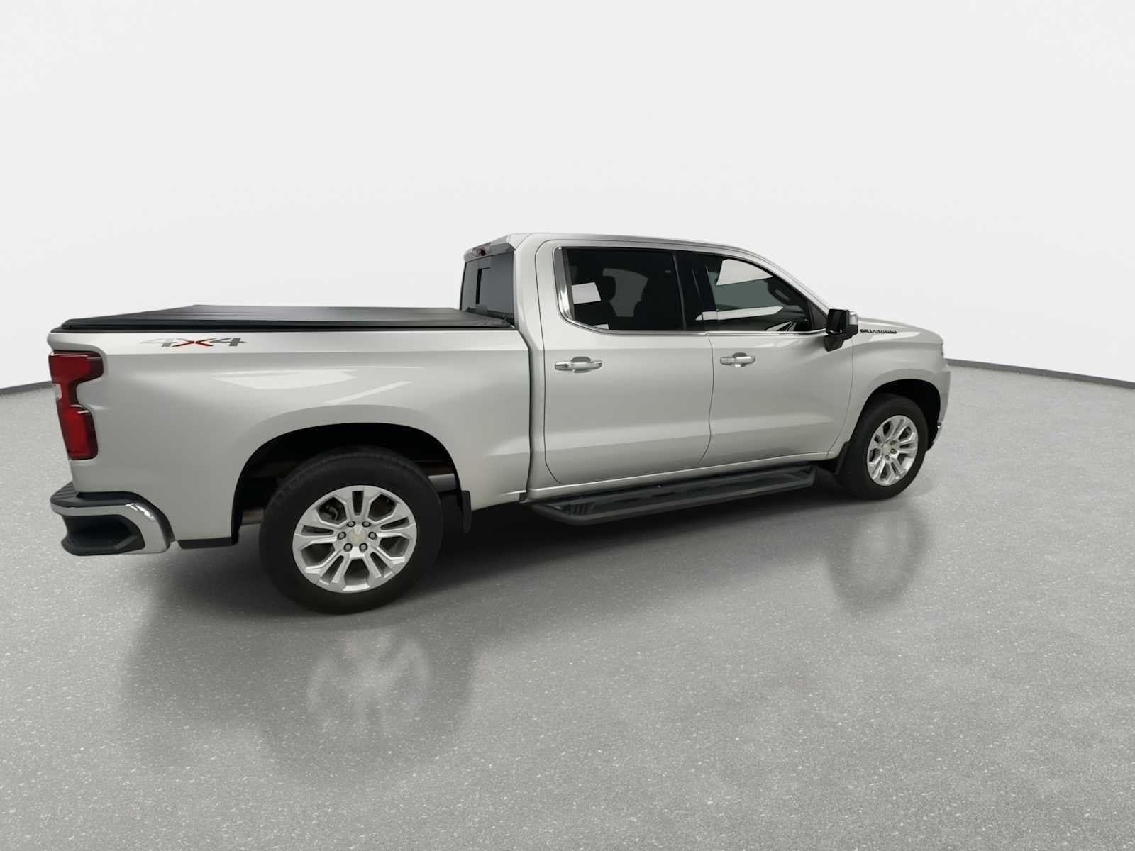 2020 Chevrolet Silverado 1500 4WD Crew Cab Short Bed LTZ