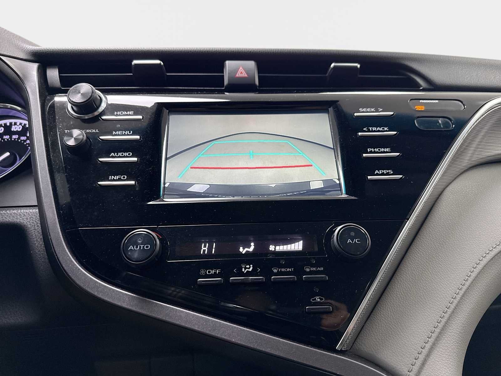 2018 Toyota Camry SE