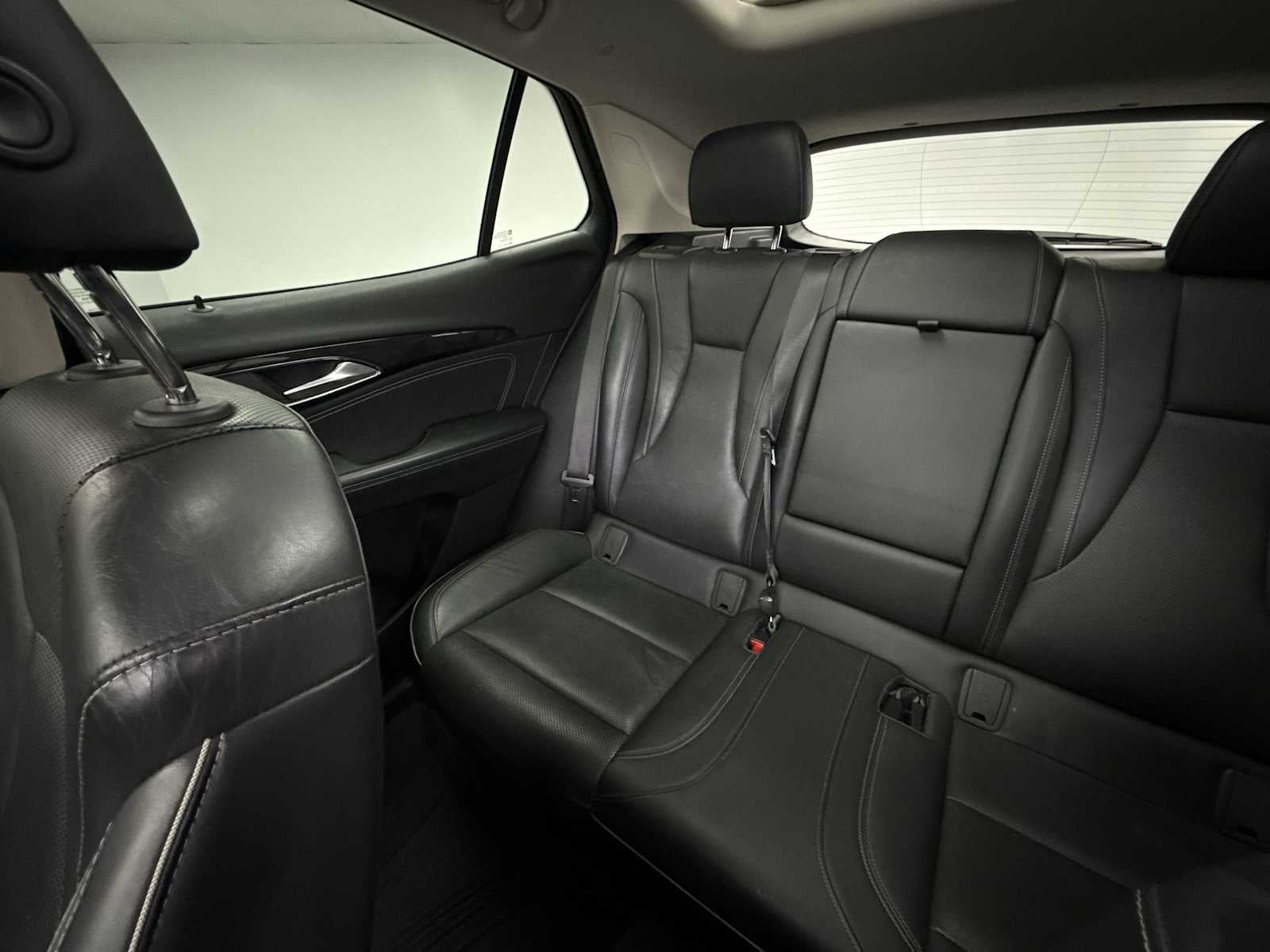 2021 Buick Envision FWD Essence