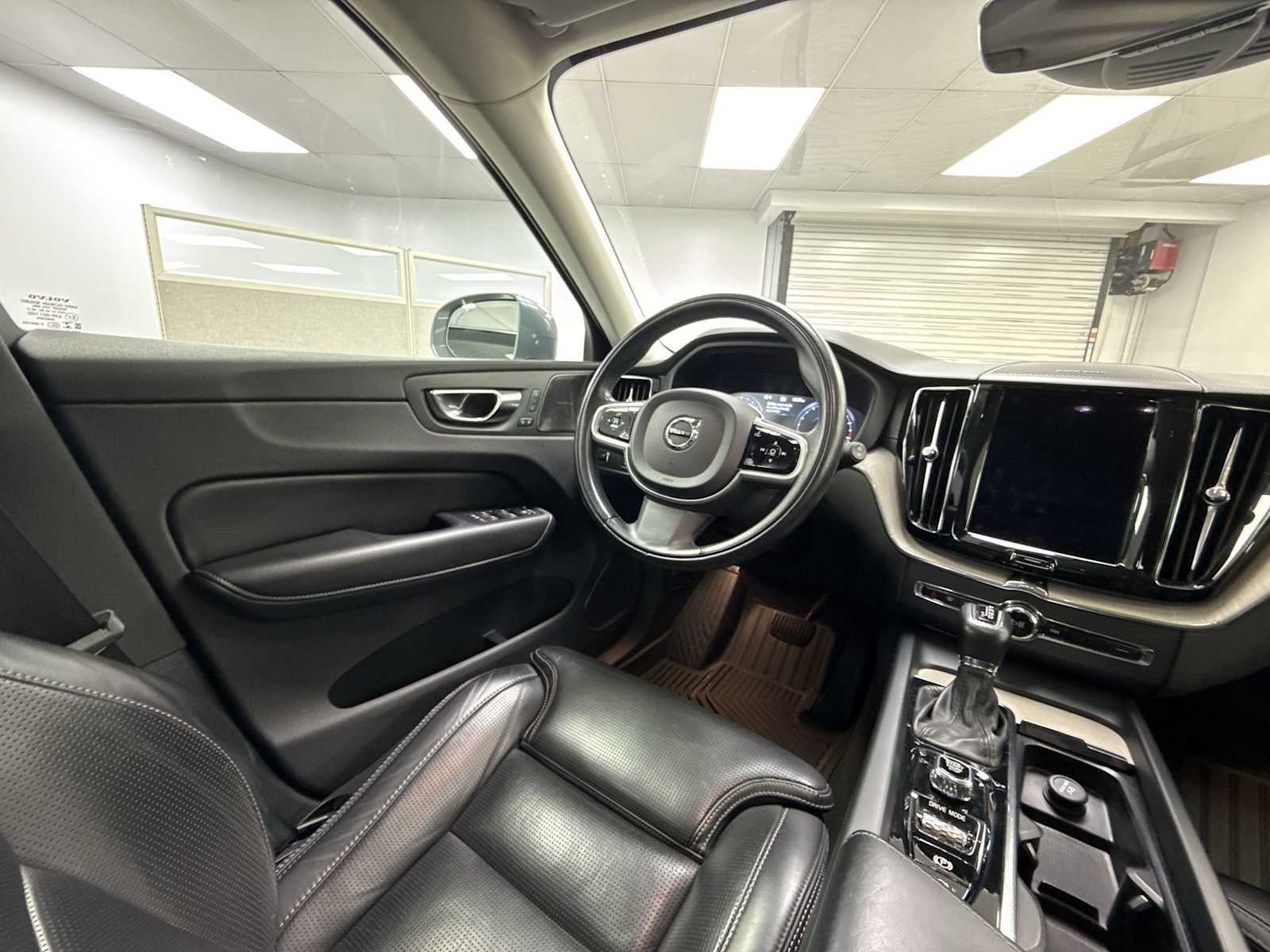 2021 Volvo XC60 T5 Inscription