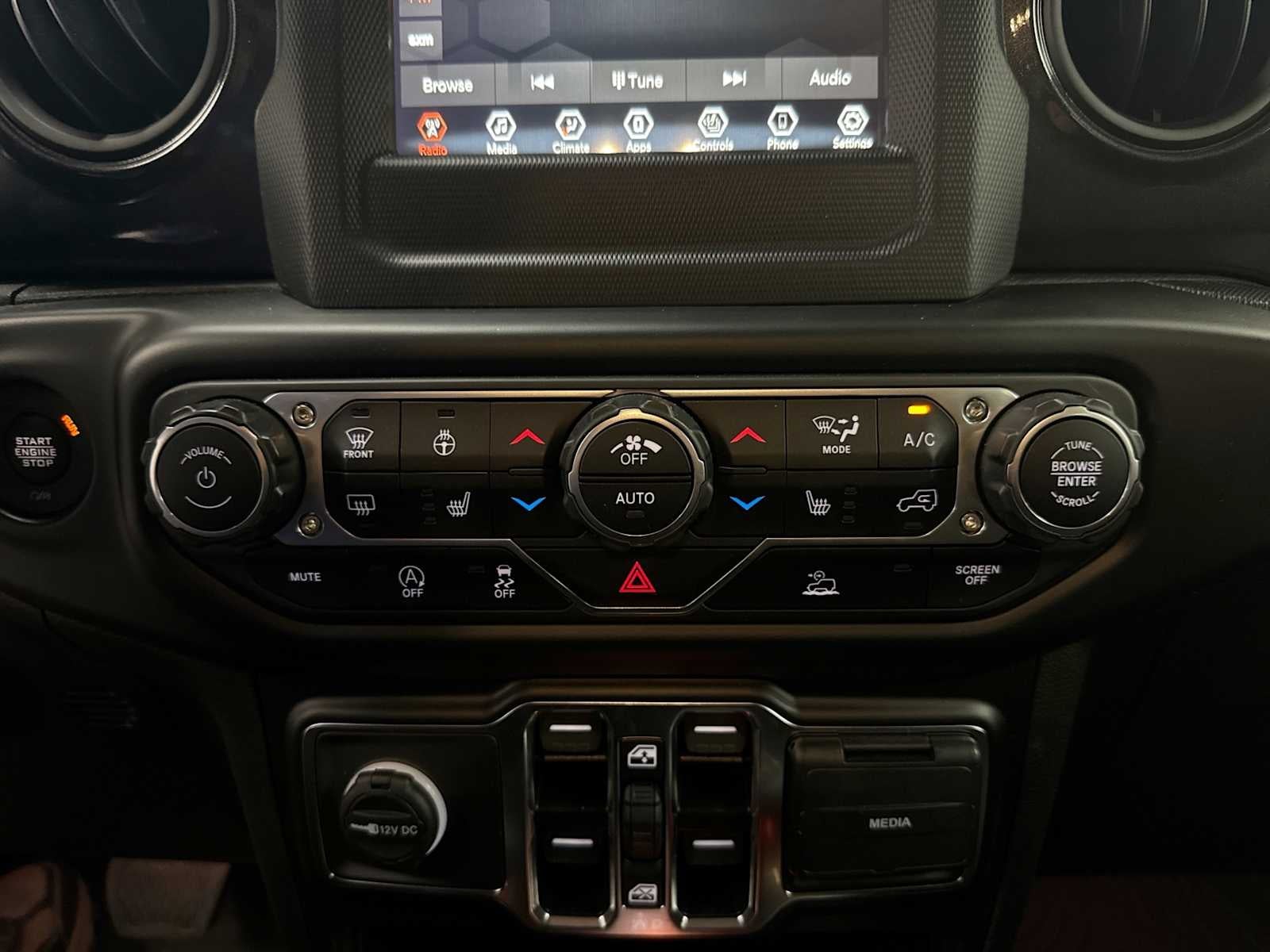 2022 Jeep WRANGLER UNLIMI Unlimited Sport Altitude