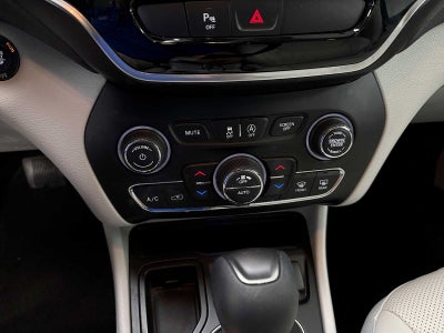 2019 Jeep Cherokee Limited FWD