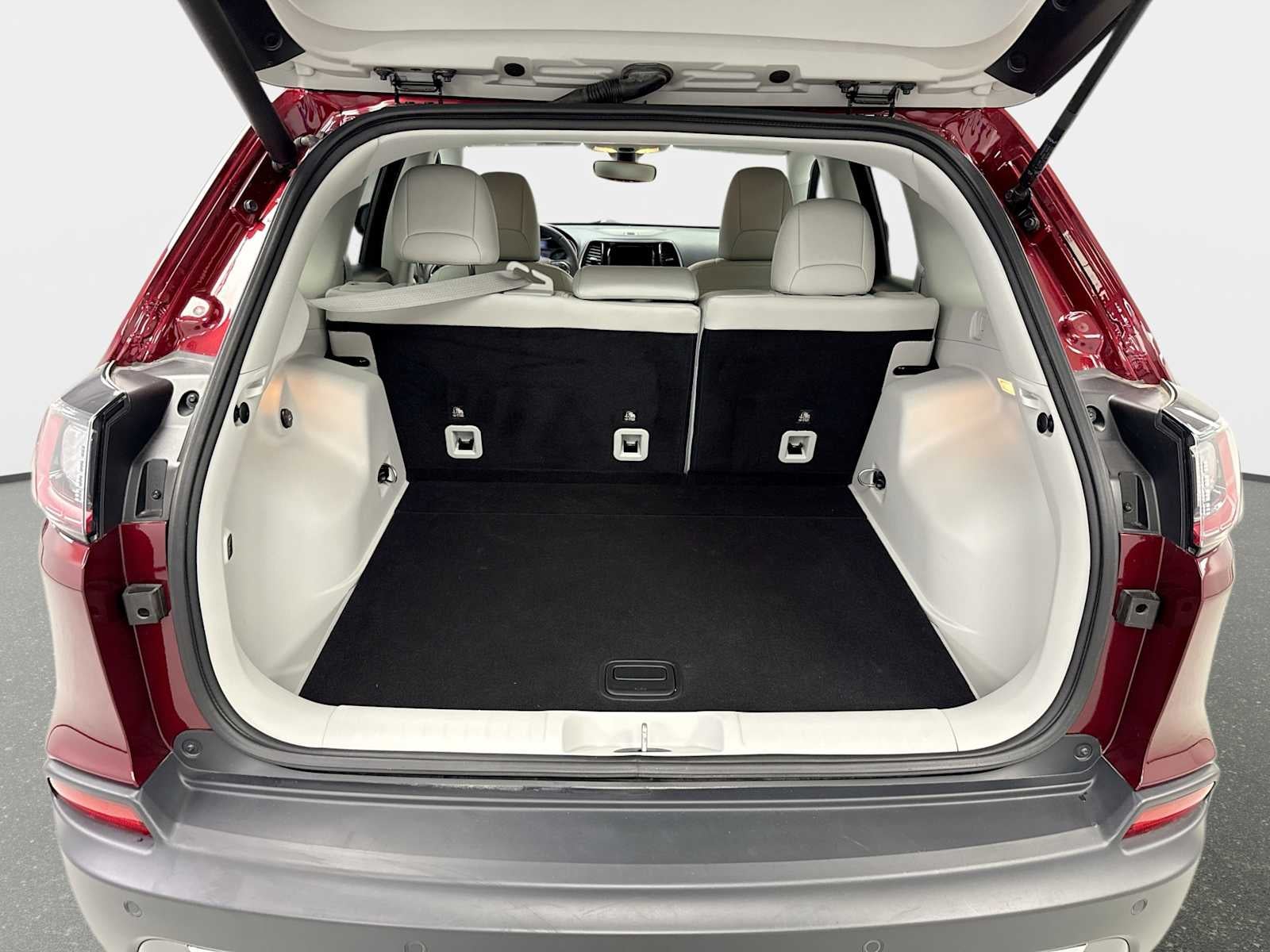 2019 Jeep Cherokee Limited FWD