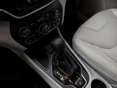 2019 Jeep Cherokee Limited FWD