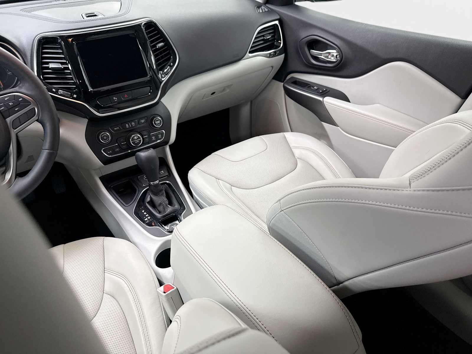 2019 Jeep Cherokee Limited FWD