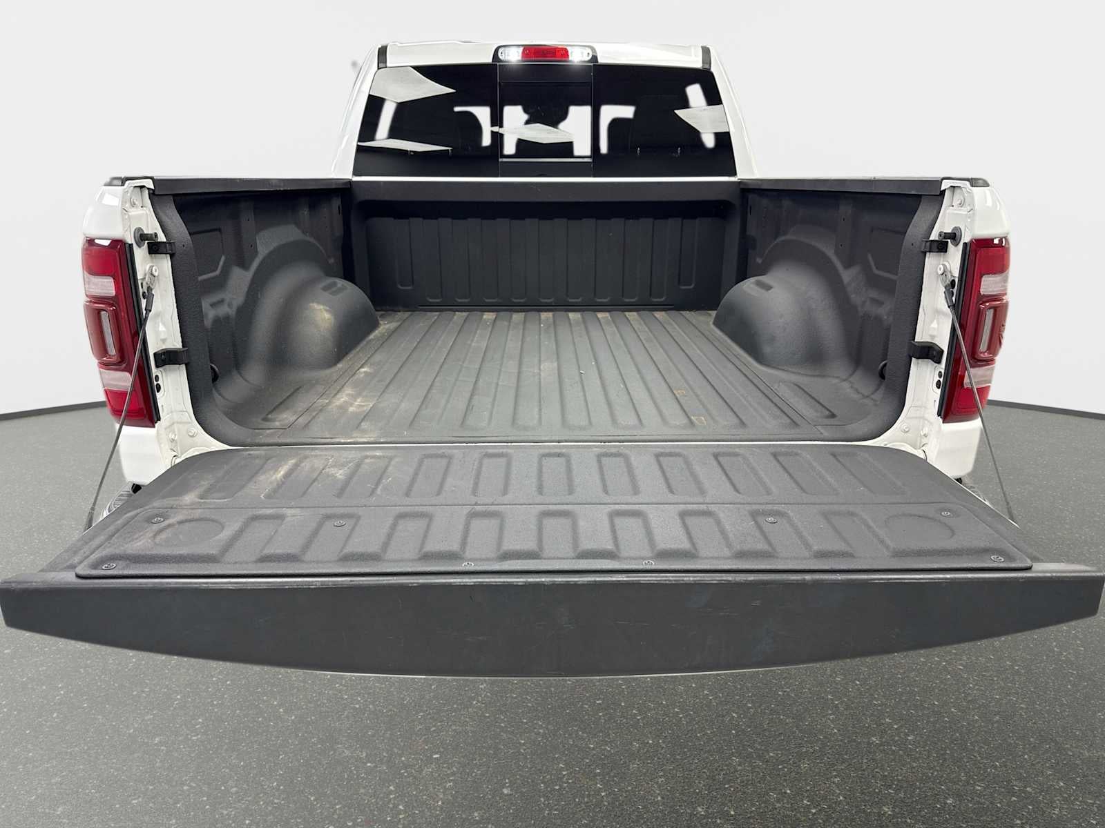 2019 RAM 1500 Limited Crew Cab 4x4 5'7" Box