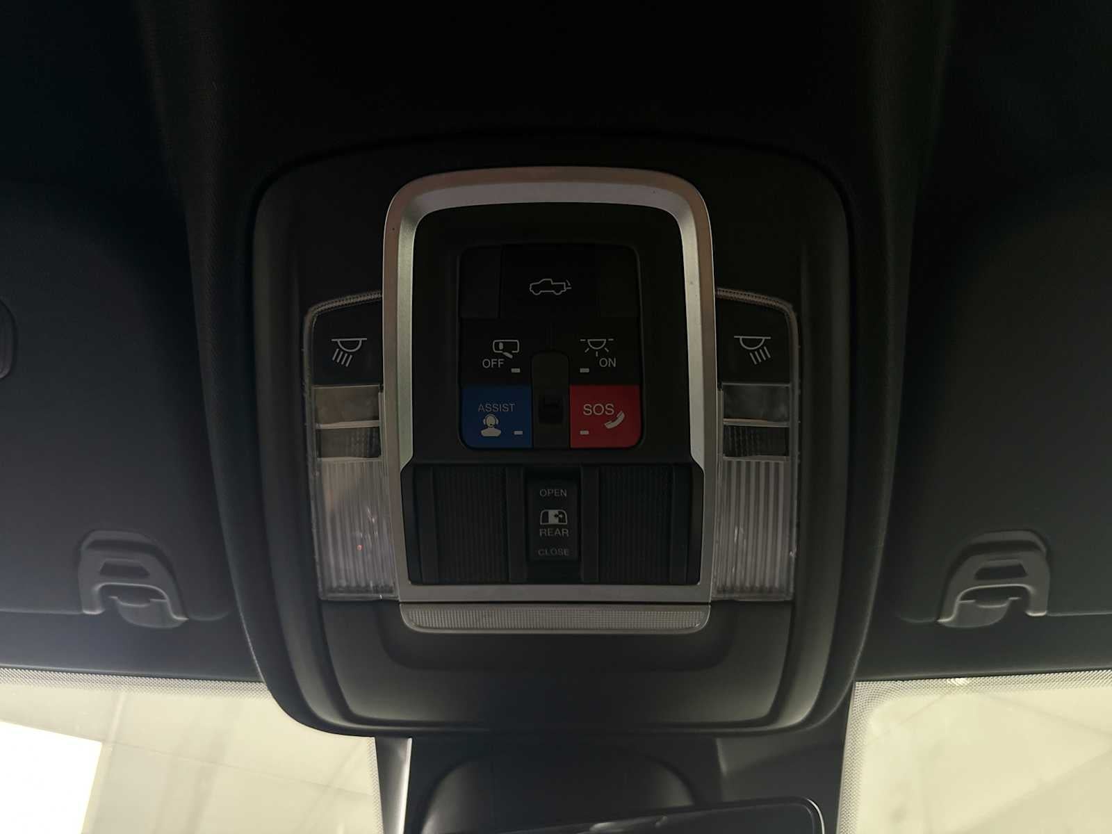 2019 RAM 1500 Limited Crew Cab 4x4 5'7" Box