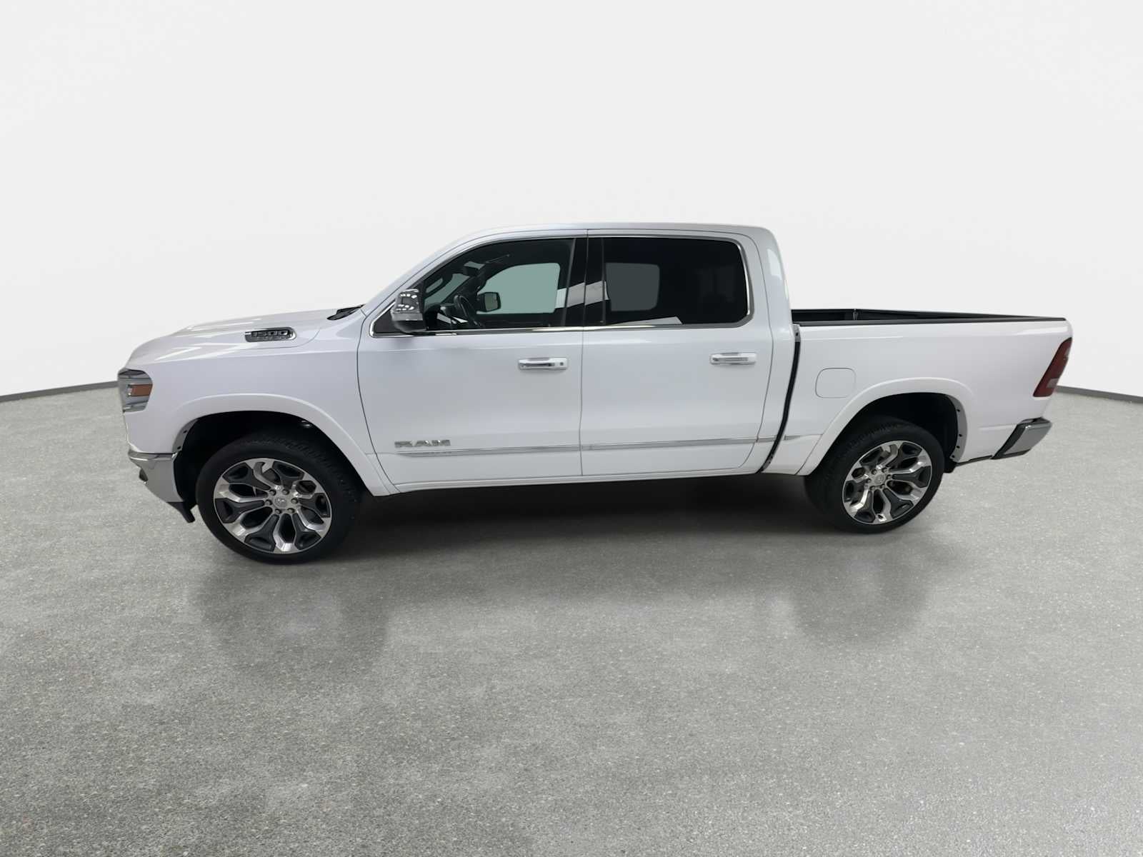2019 RAM 1500 Limited Crew Cab 4x4 5'7" Box