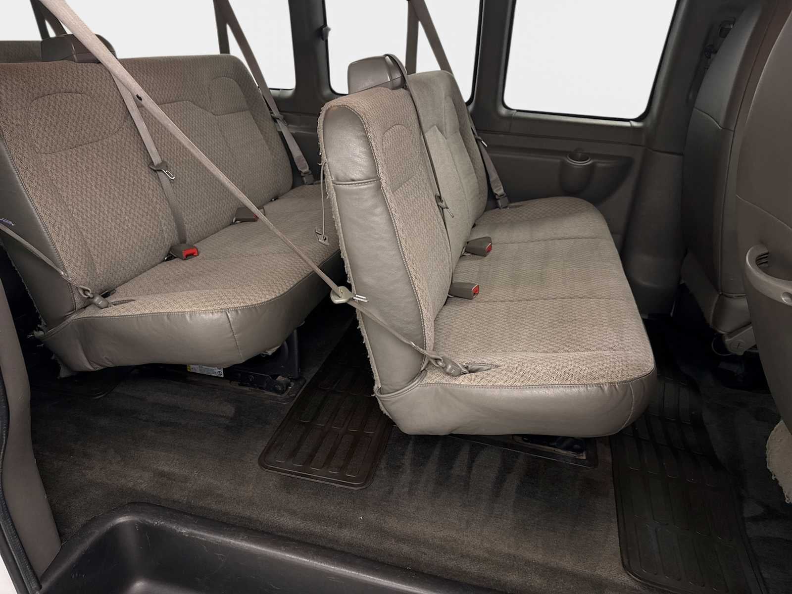 2015 Chevrolet Express Passenger 3500 LT