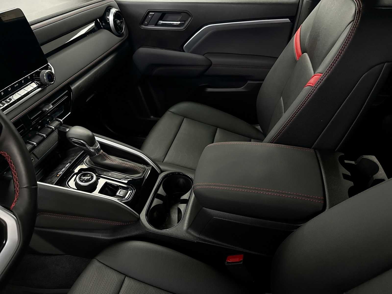 2026 Chevrolet Colorado Z71 - Photo 21