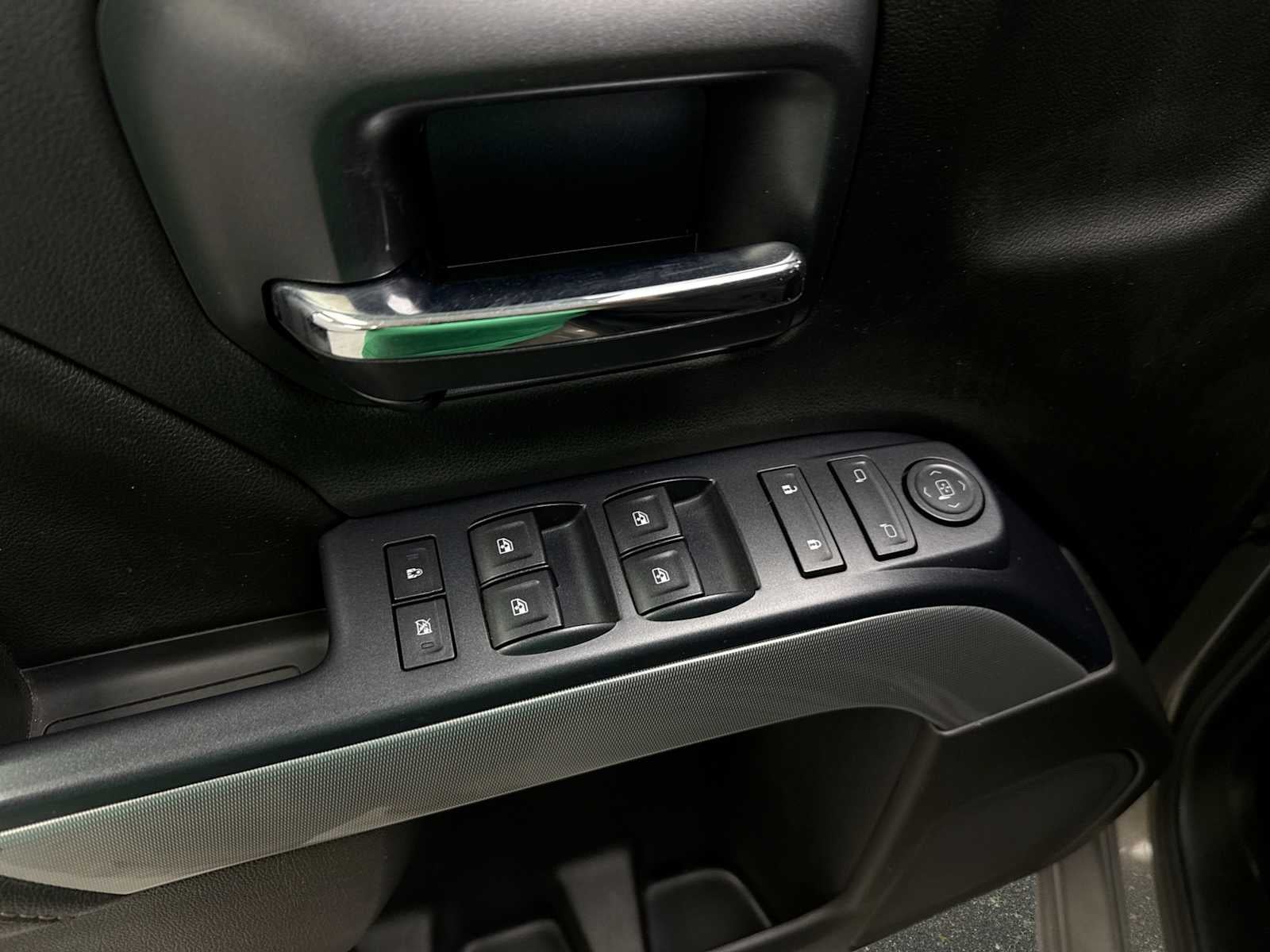 2017 Chevrolet Silverado 1500 LT Z71 - Photo 15