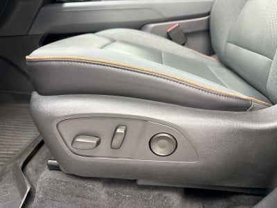 2024 GMC Acadia AT4