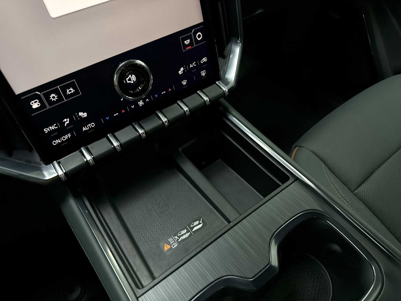 2024 GMC Acadia AT4